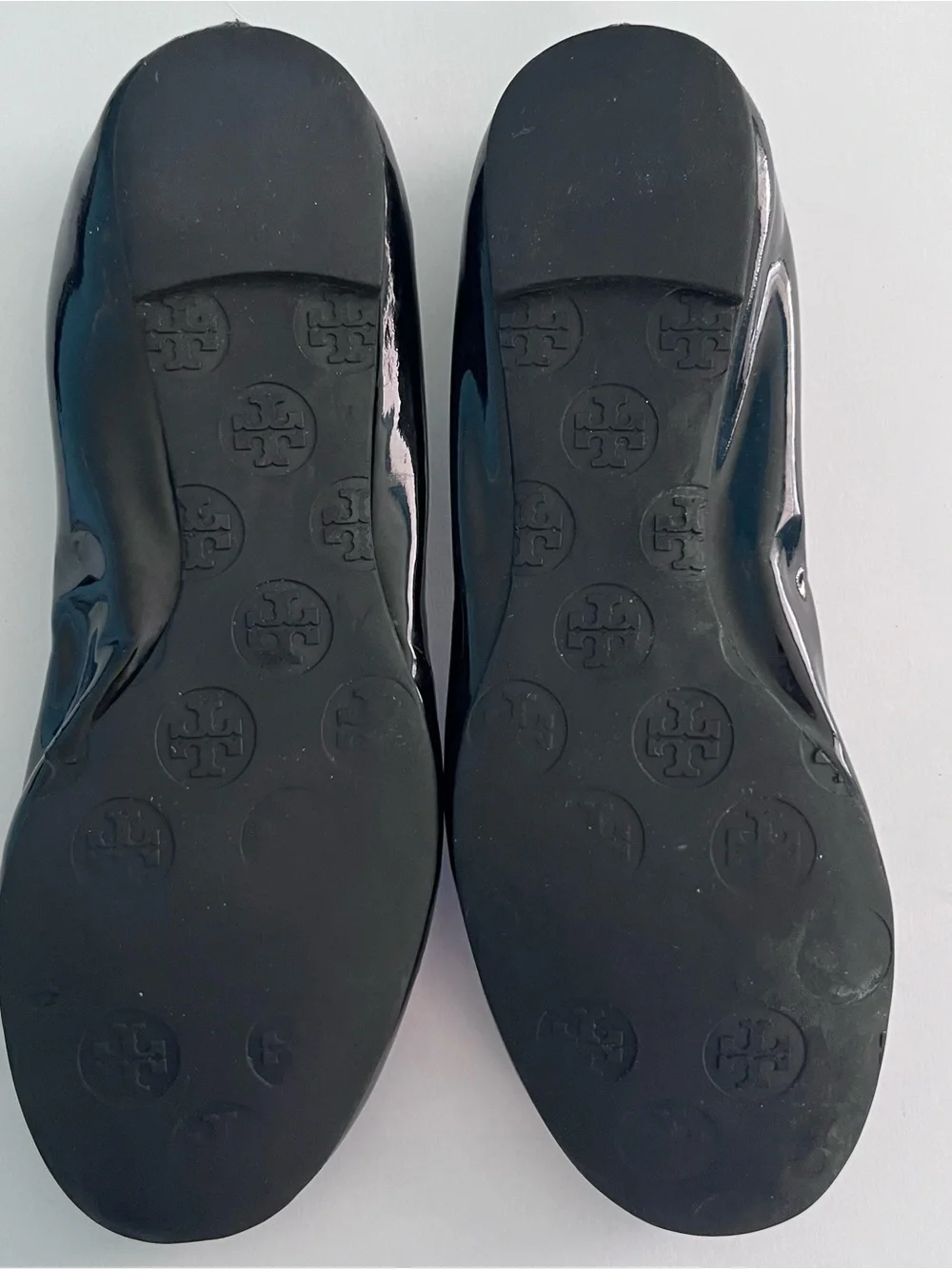 Tory Burch Patent Leather Ballet Flats in Black
